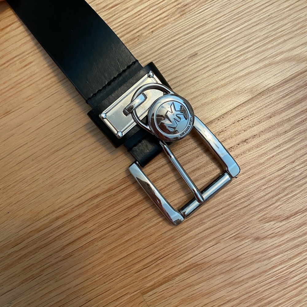 Micheal Kors leather belt